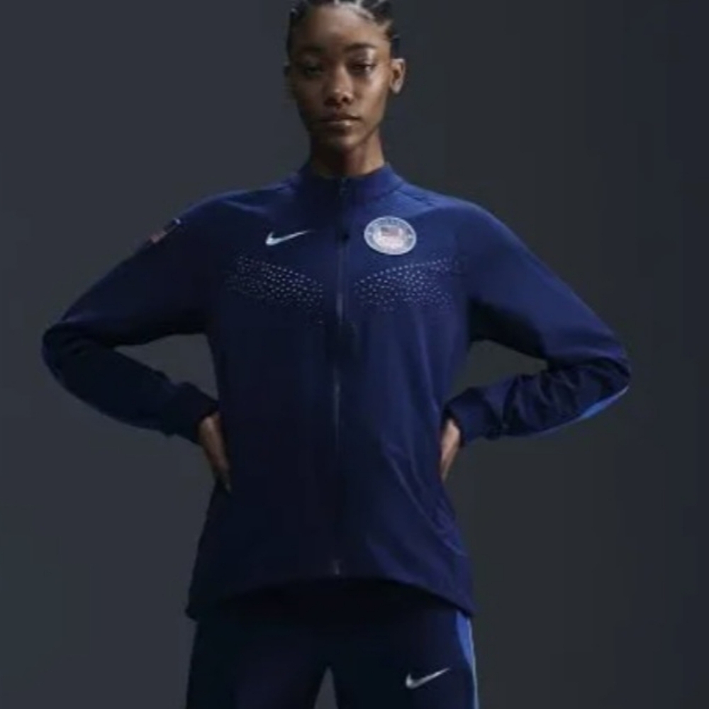 NWT Nike Team USA Jacket. USA Paralympic Team.  Size XS, M